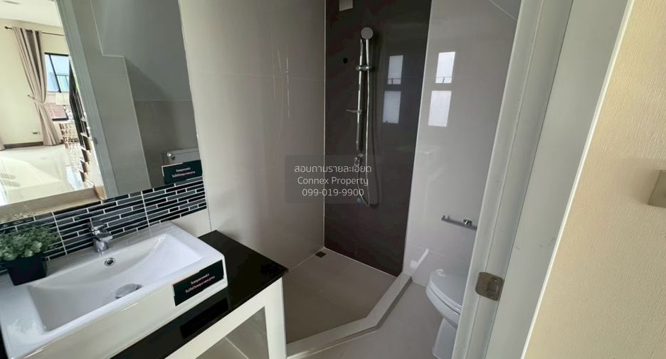 Casa en alquiler de 3 habitaciones en Sam Phran, Nakhon Pathom