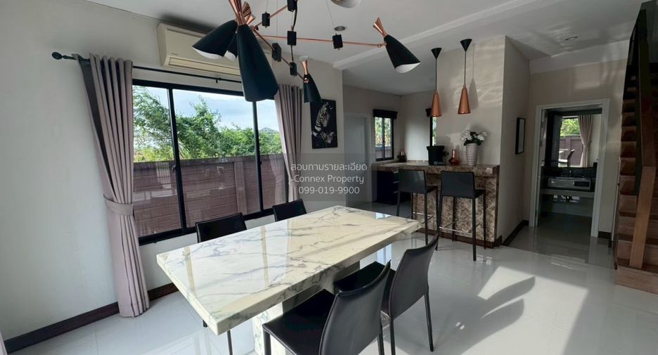 Casa en alquiler de 3 habitaciones en Sam Phran, Nakhon Pathom