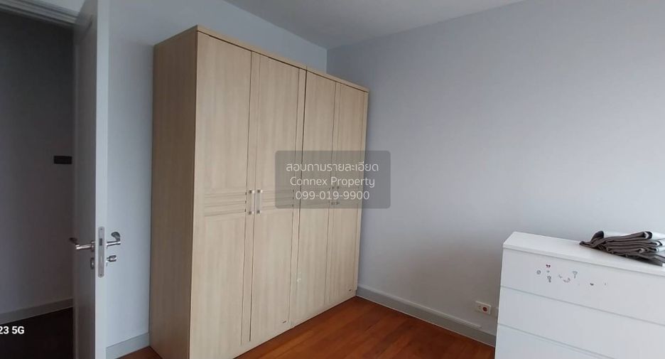 Condo en alquiler de 3 habitaciones en Watthana, Bangkok