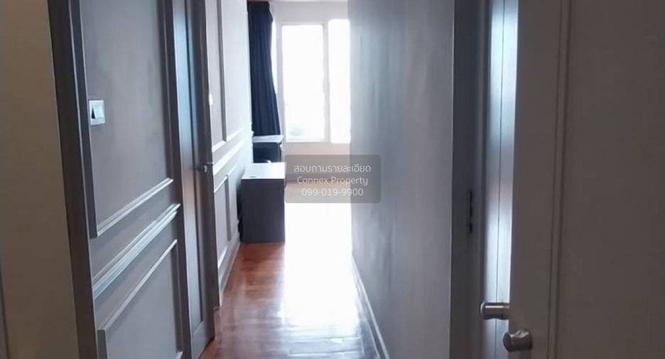 Condo en alquiler de 3 habitaciones en Watthana, Bangkok