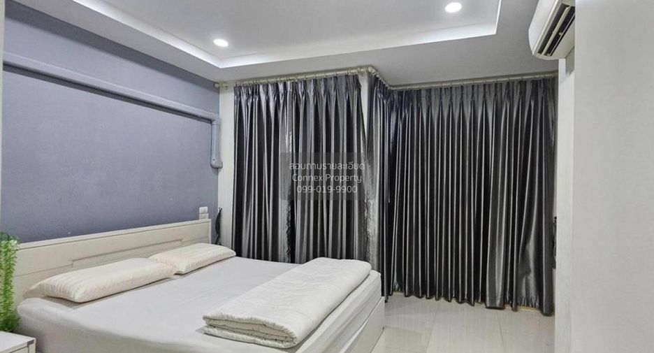 For rent 2 bedrooms condo in Wang Thonglang, Bangkok