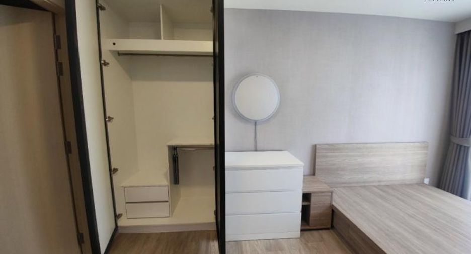 Wohnung zur Miete mit 1 Zimmer in Huai Khwang, Bangkok