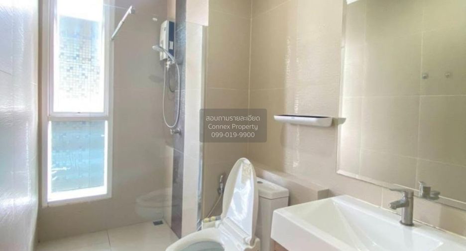 For rent 2 bedrooms condo in Wang Thonglang, Bangkok