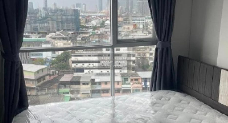 For rent 2 bedrooms condo in Yan Nawa, Bangkok