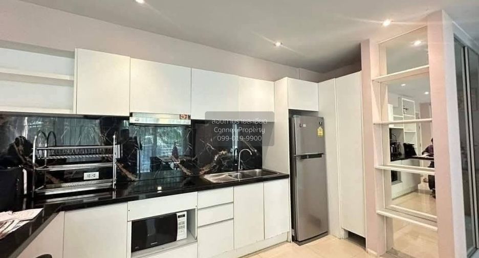 For rent 2 bedrooms condo in Jomtien, Pattaya