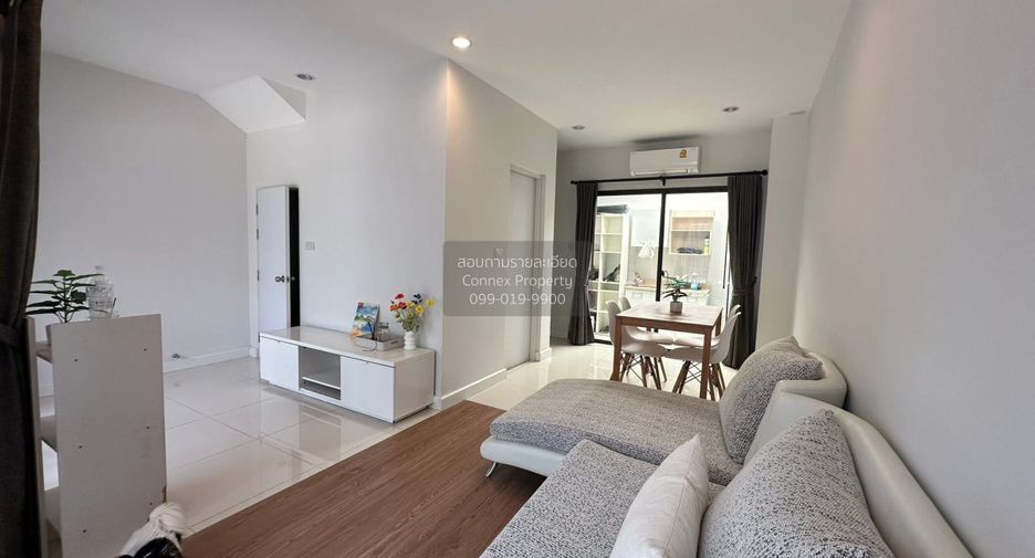 For rent 2 bedrooms townhouse in Sai Mai, Bangkok