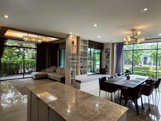 Casa en alquiler de 4 habitaciones en Mueang Samut Sakhon, Samut Sakhon