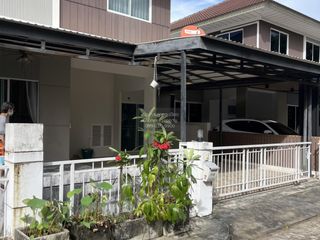 Haus zur Miete mit 3 Zimmer in Mueang Nonthaburi, Nonthaburi