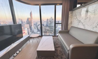 For rent 2 bedrooms condo in Bang Rak, Bangkok