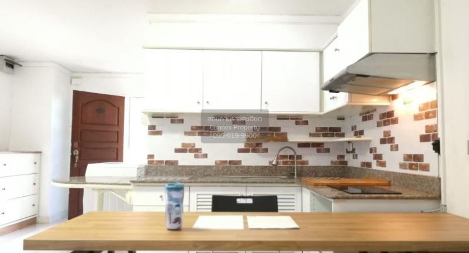 Wohnung zur Miete mit 1 Zimmer in Watthana, Bangkok