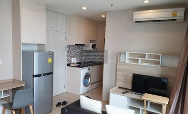 À louer 1 chambre condo à Huai Khwang, Bangkok