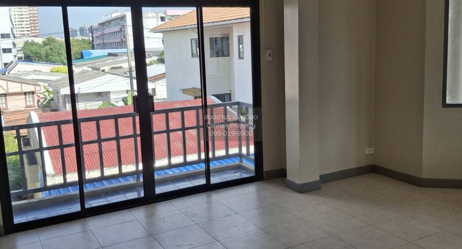 For rent 4 ベッドルーム house in Wang Thonglang, Bangkok