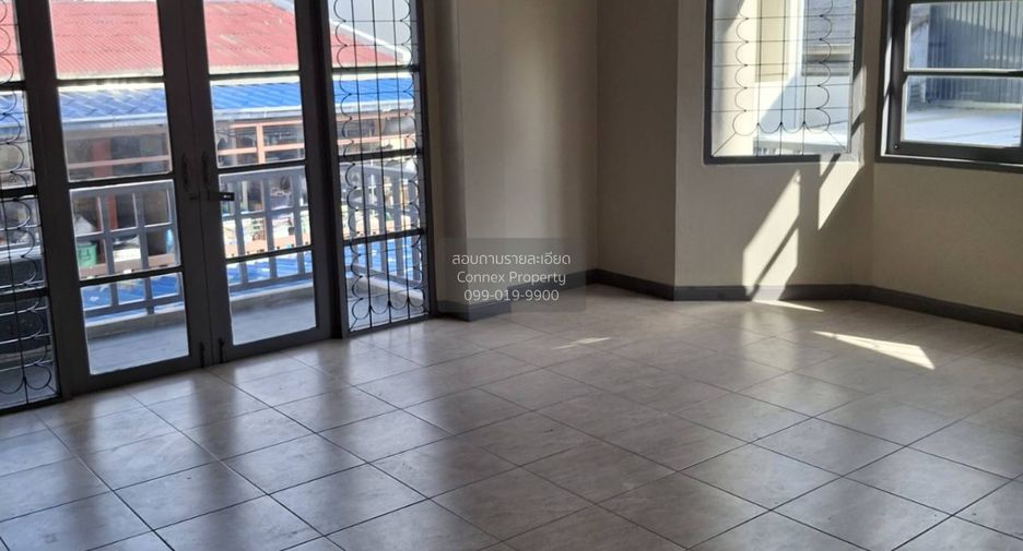 For rent 4 ベッドルーム house in Wang Thonglang, Bangkok