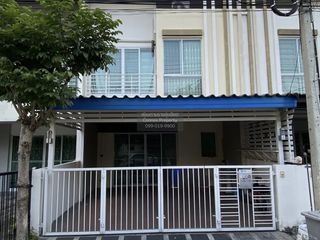 For rent 3 bedrooms townhouse in Don Mueang, Bangkok