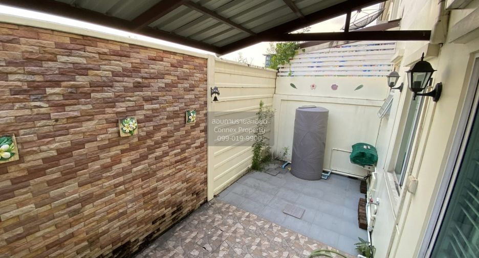 For rent 3 bedrooms townhouse in Don Mueang, Bangkok