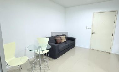 Wohnung zur Miete mit 1 Zimmer in Huai Khwang, Bangkok