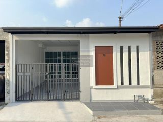 出售 2 卧室 联排别墅 在 Thanyaburi, Pathum Thani