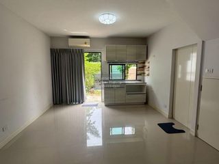 Casa adosada en venta de 3 habitaciones en Bang Bua Thong, Nonthaburi