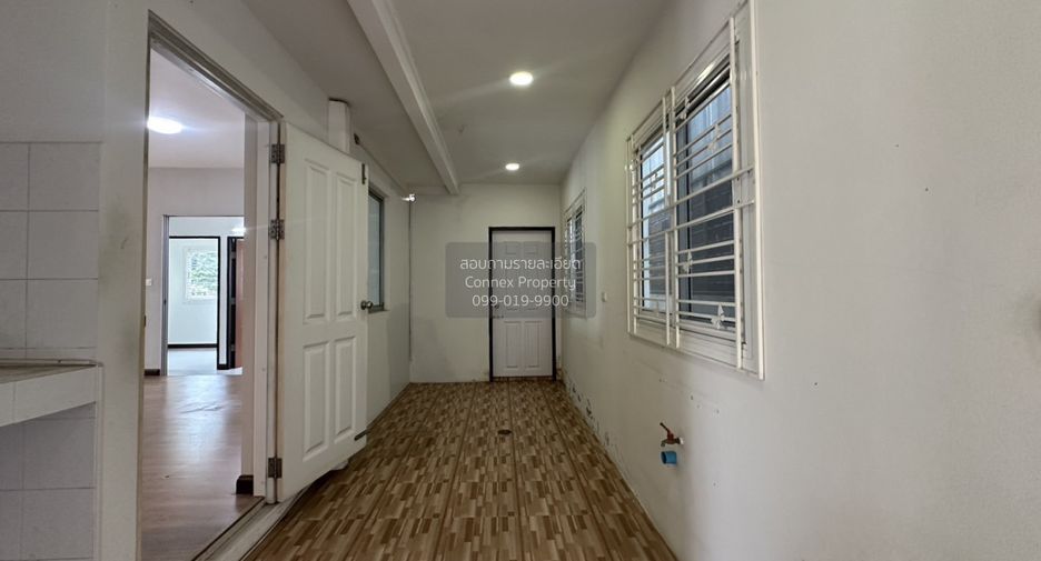 For sale 4 bedrooms house in Mueang Nonthaburi, Nonthaburi