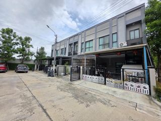 For sale 2 ベッドルーム townhouse in Bang Kruai, Nonthaburi