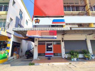 À vendre 4 chambres local commercial à Mueang Samut Sakhon, Samut Sakhon