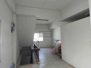 À vendre 4 chambres local commercial à Mueang Samut Sakhon, Samut Sakhon