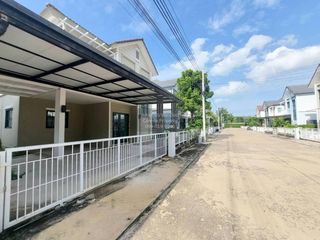 Casa en venta de 4 habitaciones en Bang Khun Thian, Bangkok