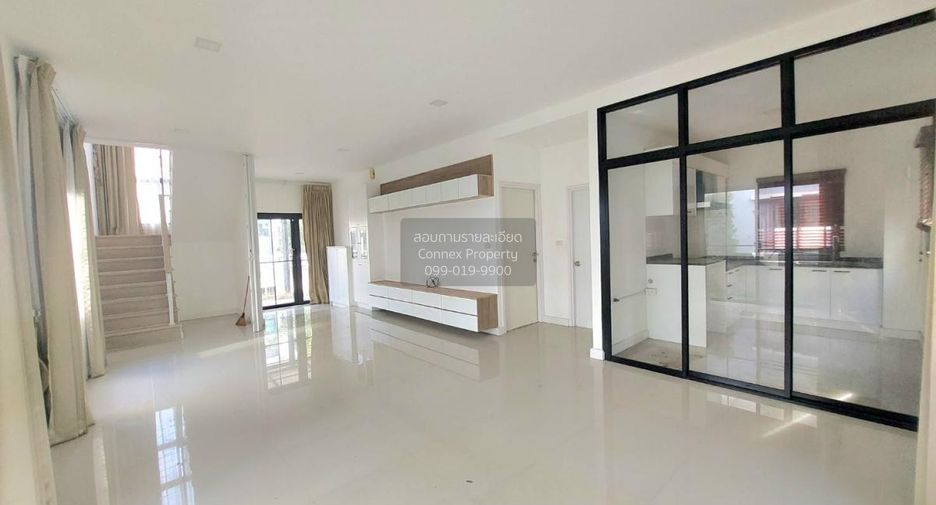 Casa en venta de 4 habitaciones en Bang Khun Thian, Bangkok