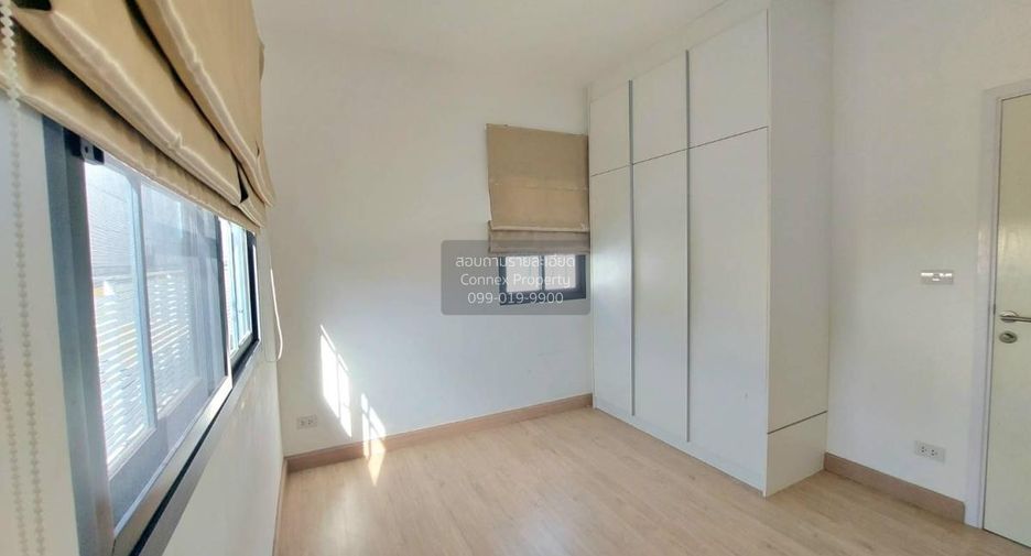 Casa en venta de 4 habitaciones en Bang Khun Thian, Bangkok