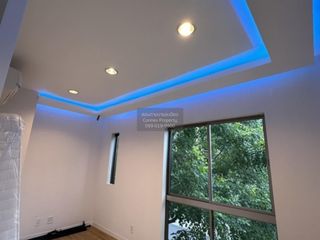 Casa adosada en venta de 3 habitaciones en Khan Na Yao, Bangkok