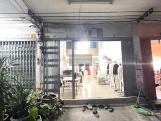 Reihenhaus zum Kauf mit 3 Zimmer in Chom Thong, Bangkok