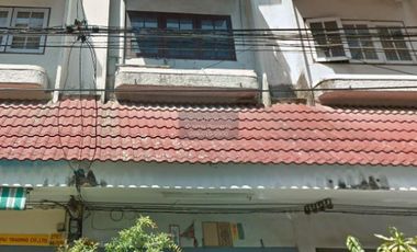 Casa adosada en venta de 3 habitaciones en Chom Thong, Bangkok