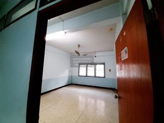 Reihenhaus zum Kauf mit 3 Zimmer in Chom Thong, Bangkok