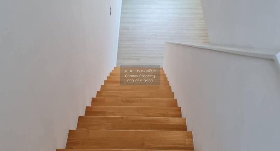 For sale 3 bedrooms townhouse in Saphan Sung, Bangkok