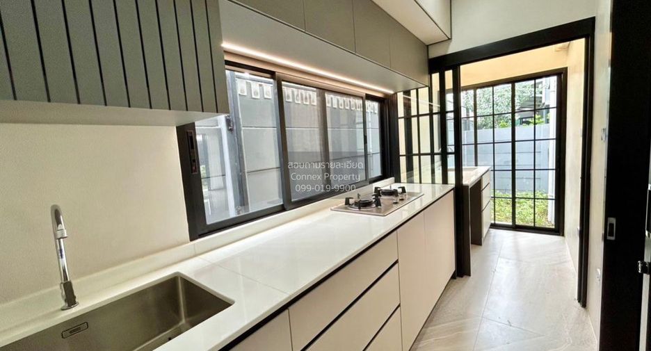 Haus zum Kauf mit 4 Zimmer in Bang Khun Thian, Bangkok