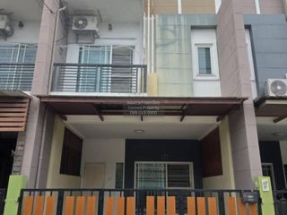 Casa adosada en venta de 3 habitaciones en Bang Bua Thong, Nonthaburi