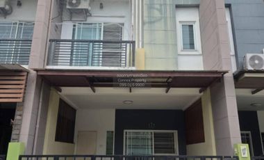 Casa adosada en venta de 3 habitaciones en Bang Bua Thong, Nonthaburi