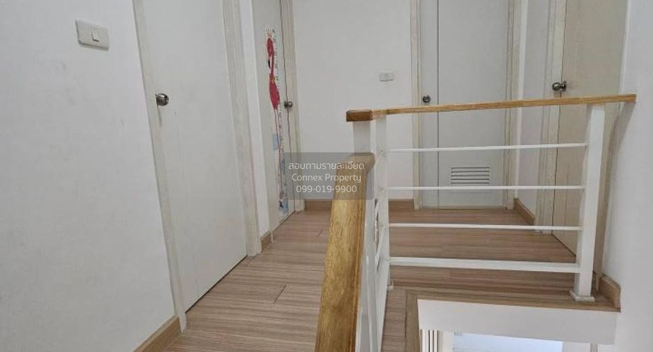 À vendre 4 chambres maison de ville à Krathum Baen, Samut Sakhon