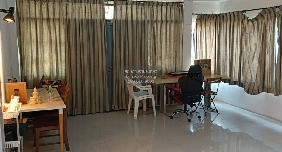 À vendre 4 chambres maison à Lat Phrao, Bangkok