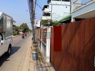 À vendre 4 chambres maison à Lat Phrao, Bangkok