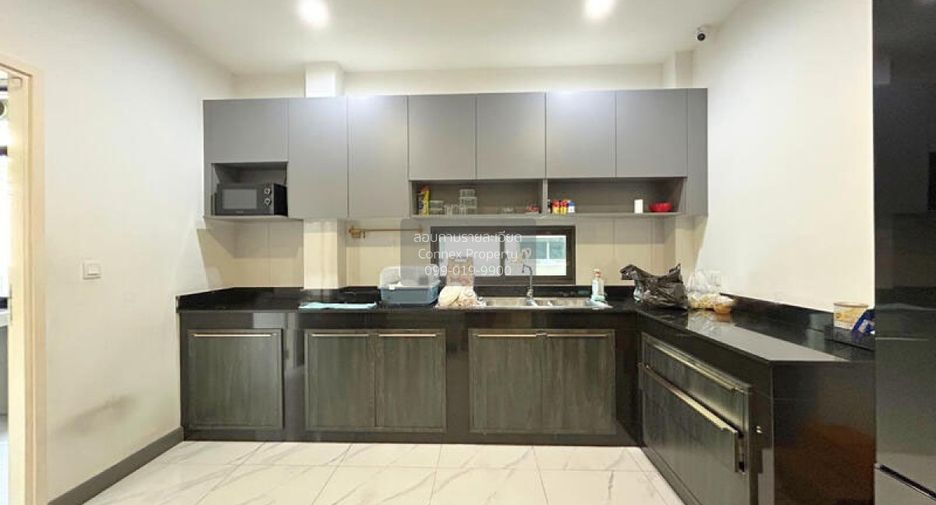 Haus zum Kauf mit 4 Zimmer in Bang Kruai, Nonthaburi