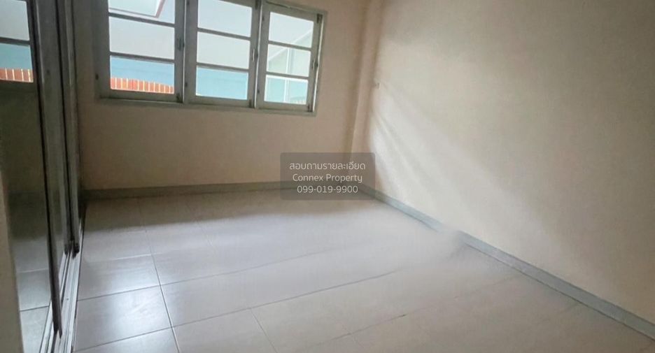 À vendre 4 chambres maison à Bang Na, Bangkok
