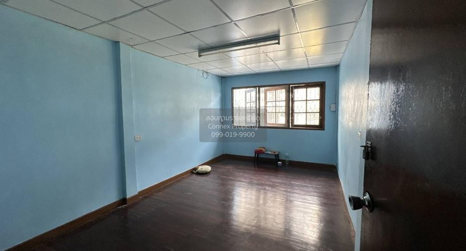 For sale 2 ベッドルーム townhouse in Mueang Nonthaburi, Nonthaburi