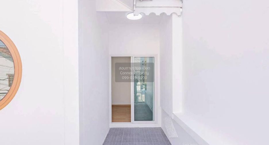 Casa adosada en venta de 2 habitaciones en Don Mueang, Bangkok
