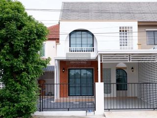 Reihenhaus zum Kauf mit 3 Zimmer in Lam Luk Ka, Pathum Thani