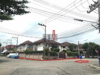 For sale 3 ベッドルーム house in Sam Phran, Nakhon Pathom