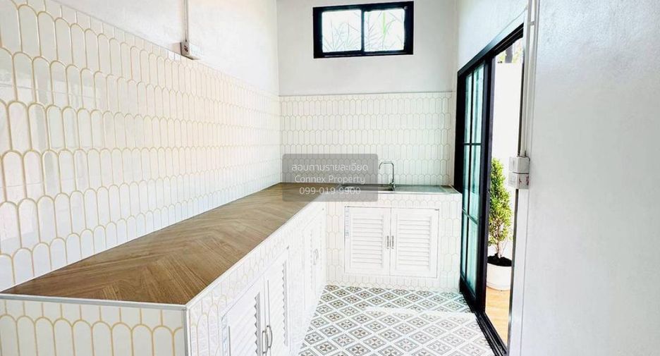 For sale 4 ベッドルーム townhouse in Bang Bua Thong, Nonthaburi