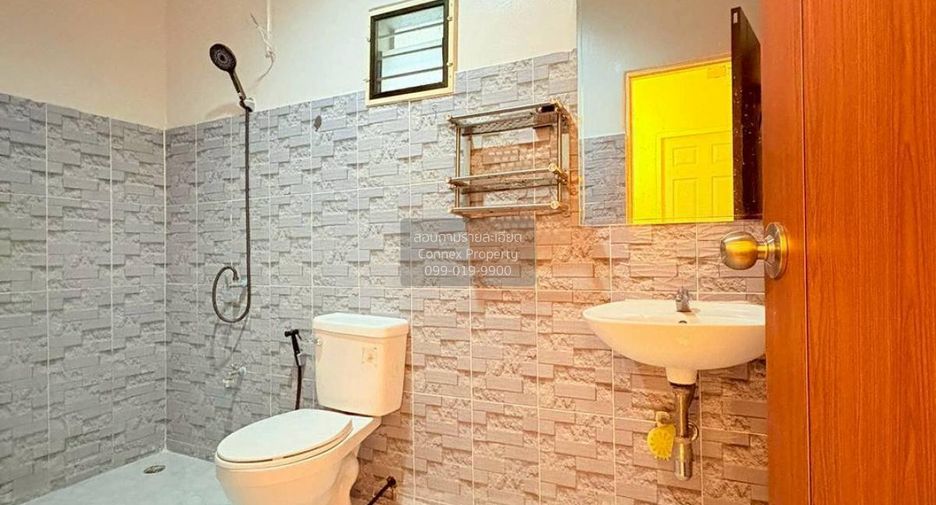 Casa adosada en venta de 3 habitaciones en Bang Bua Thong, Nonthaburi