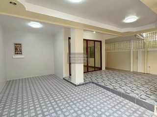 Casa adosada en venta de 3 habitaciones en Bang Bua Thong, Nonthaburi
