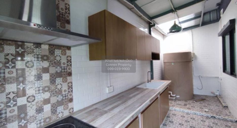 Reihenhaus zum Kauf mit 4 Zimmer in Chom Thong, Bangkok